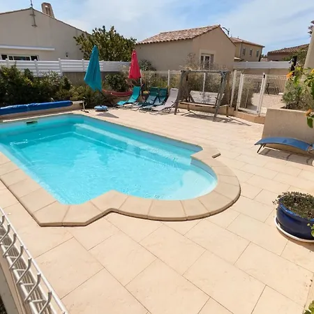 Villa La De La Pour 10