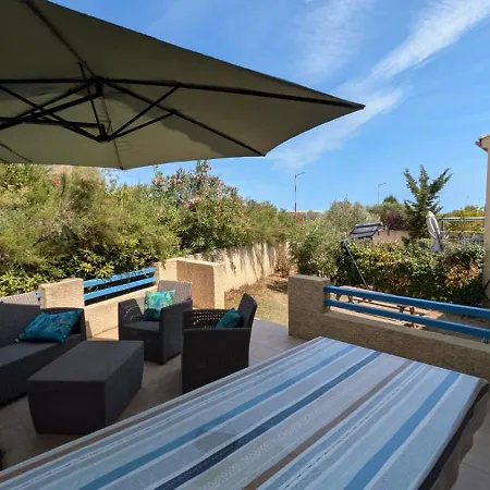 Villa La De La Pour 10